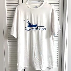 Vineyard Vines Short sleeve performance T shirt, Men’s M